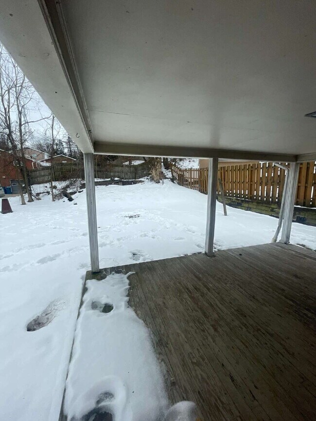 Building Photo - 149 Parkwood Rd