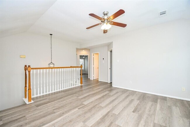 Building Photo - 5523 Poundstone Ct