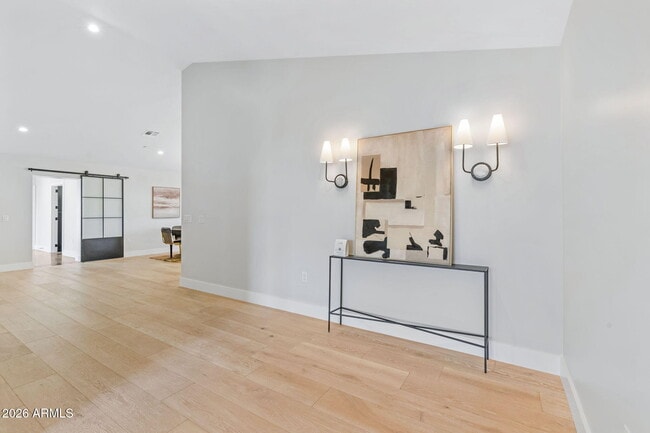 Building Photo - 3842 E San Miguel Ave