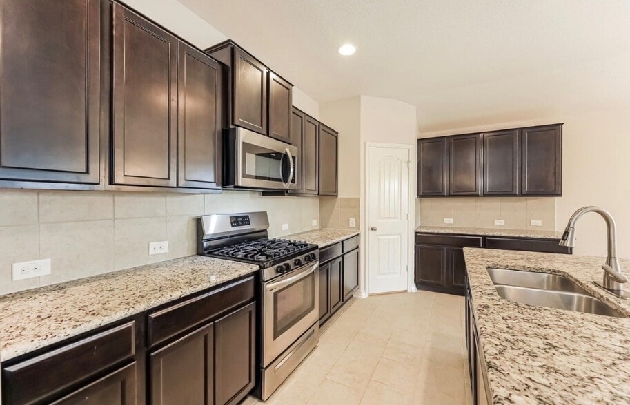 Building Photo - 15426 Bobwhite Quail