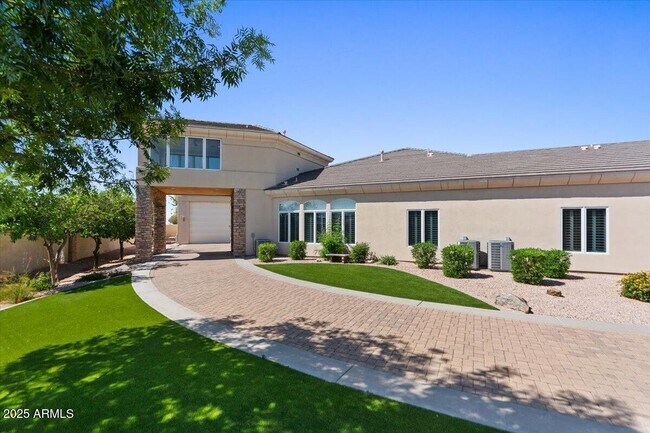 Building Photo - 4251 W Earhart Way