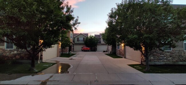 Building Photo - 1077 Kettering Dr