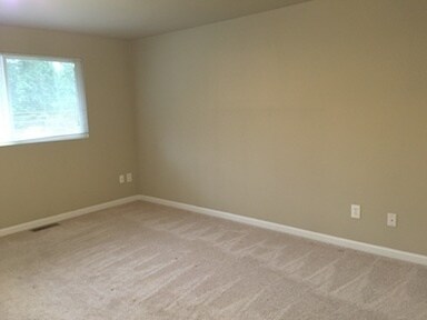 Building Photo - Kirkland Home