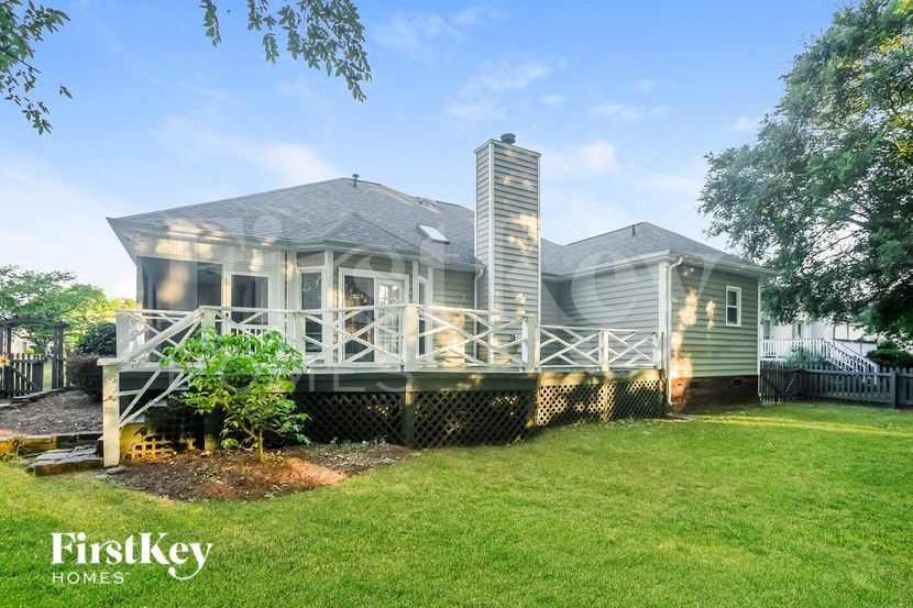 Building Photo - 3749 Bentley Pl SW