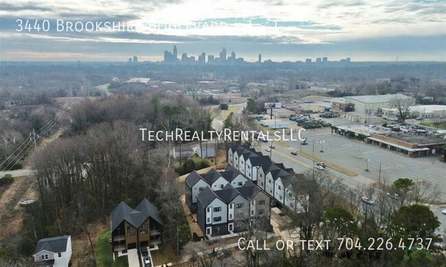 Building Photo - 3440 Brookshire Blvd