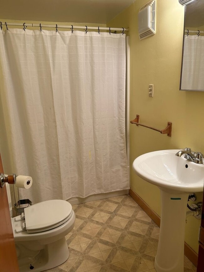 Building Photo - 3589 Bull Creek Rd