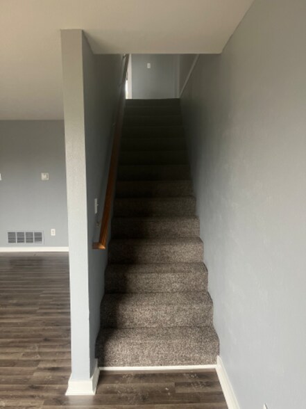 Building Photo - 209 Steadman St