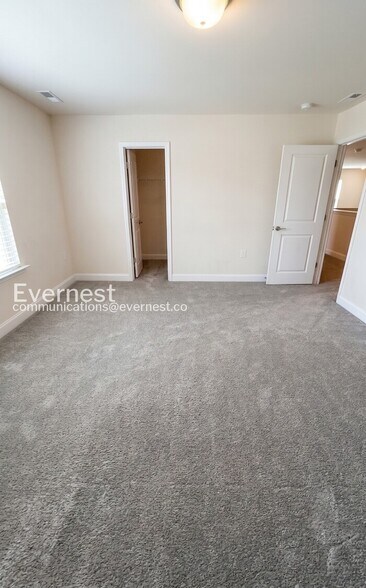 Building Photo - 8436 Jordan Meadow Dr