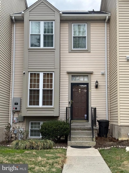 Primary Photo - 29 Cherry Manor Ct
