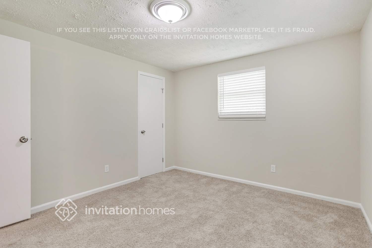 Building Photo - 6265 Lakeview Dr