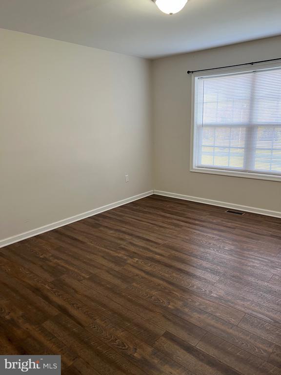 Building Photo - 189 Neptune Wy