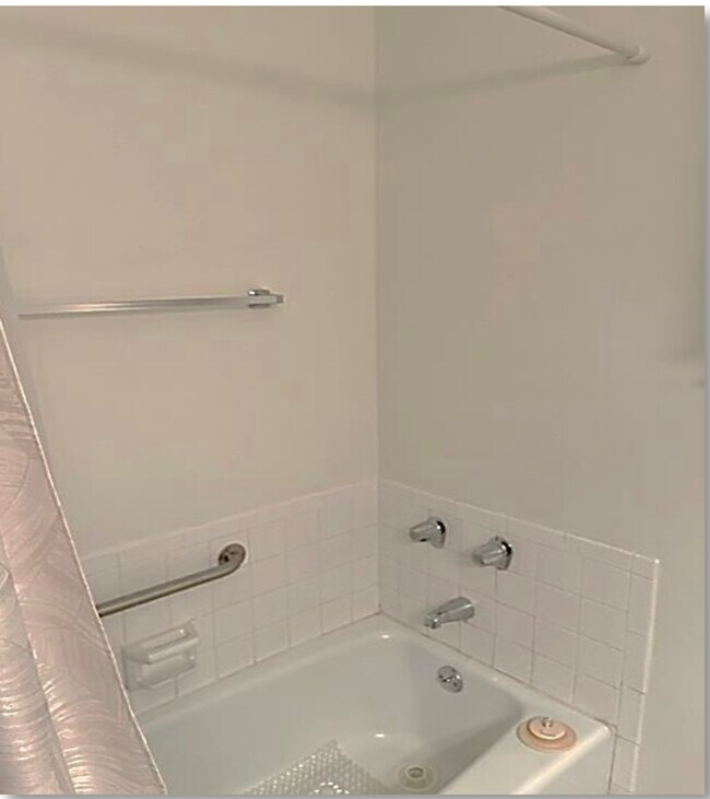 Building Photo - 4700 Natick Ave