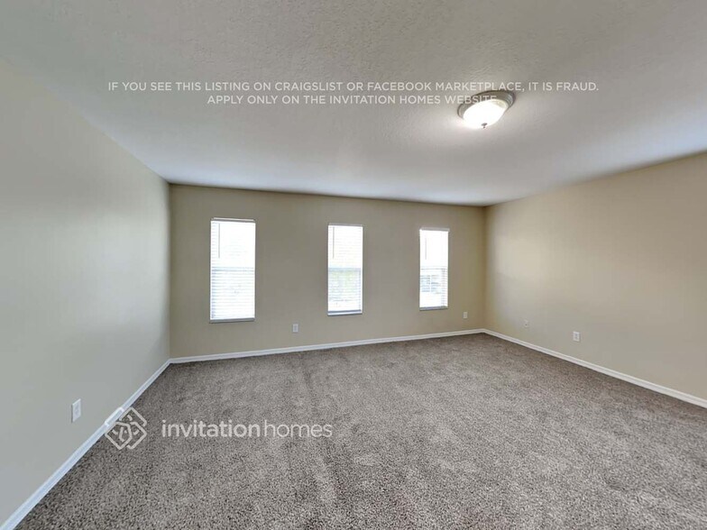 Building Photo - 15262 Galbi Dr