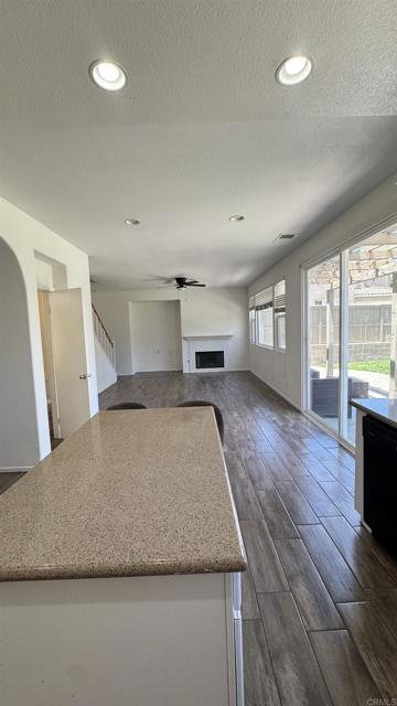Building Photo - 973 Yosemite Dr