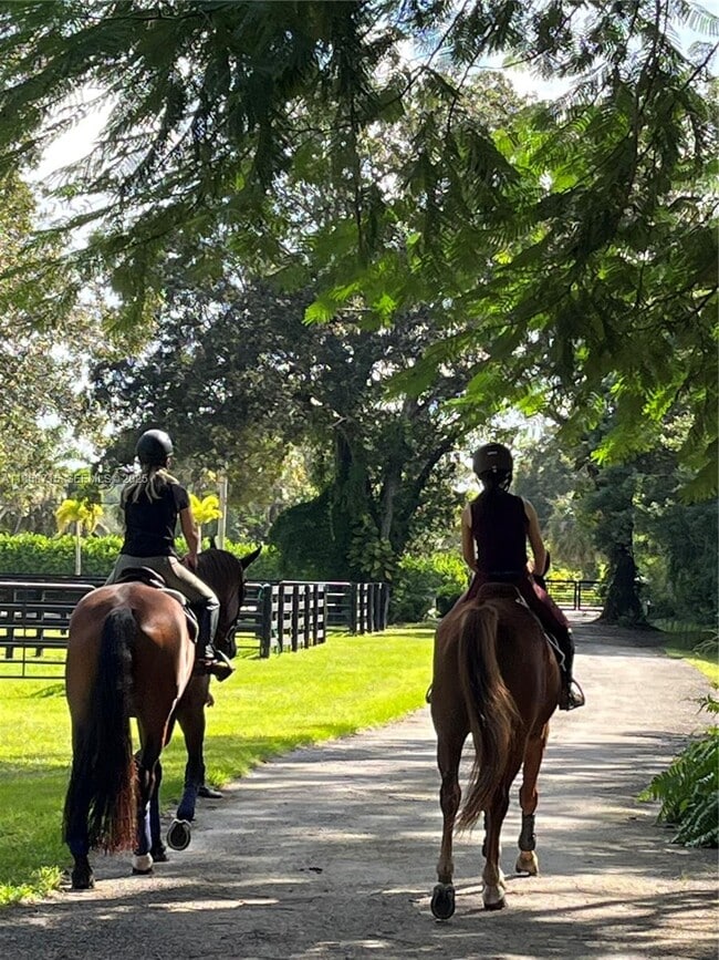 Building Photo - 14561 Tangerine Dr