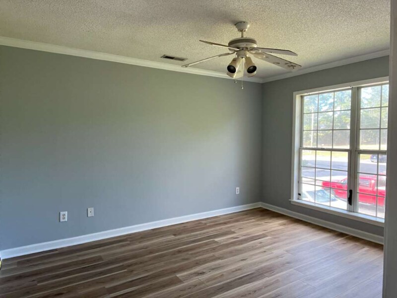 Building Photo - 4025 Sandtrap Ave