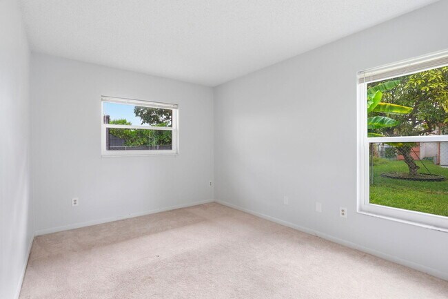 Building Photo - 2171 NW 76th Ave