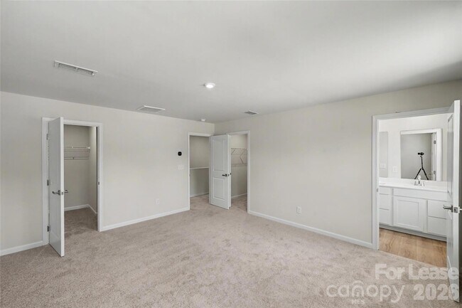 Building Photo - 10051 Florentine Wy