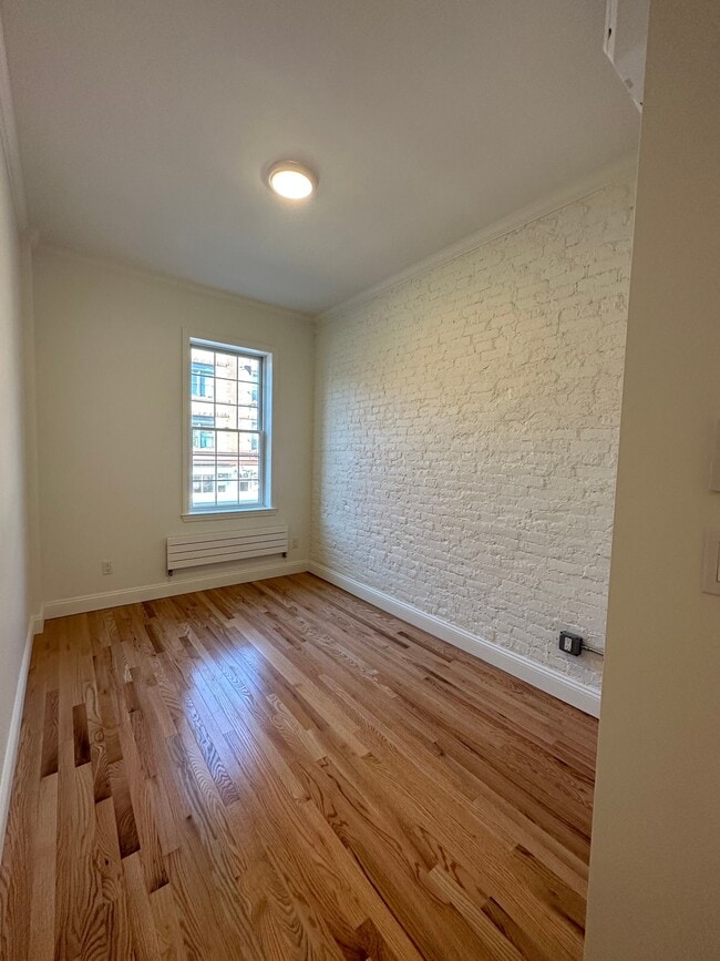Building Photo - 207 Court St