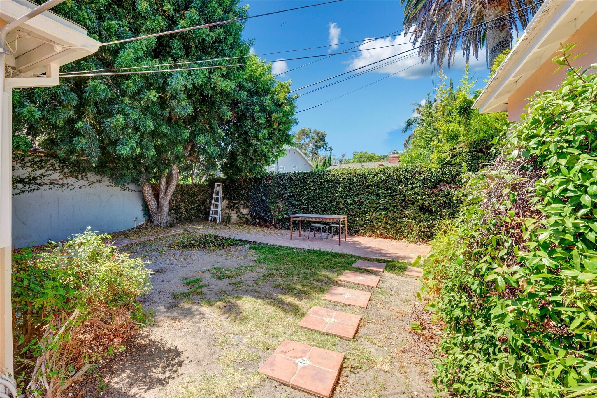 Building Photo - 2511 Castle Heights Ave