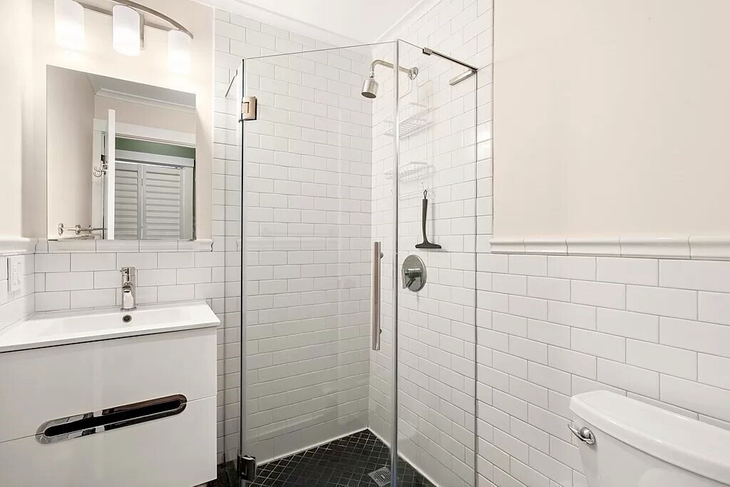 Building Photo - 47 Riverdale St