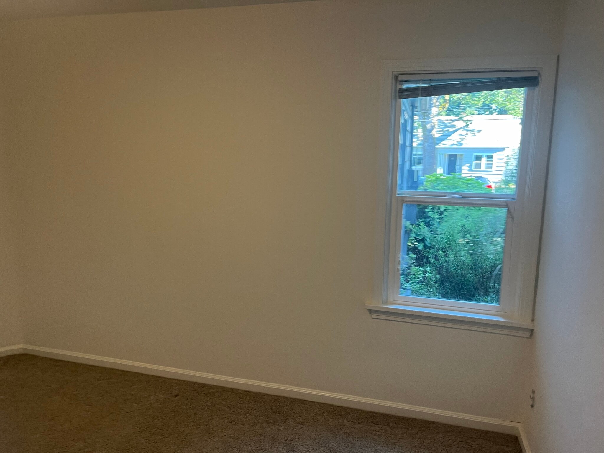 bedroom 2 - 13-15 SW Bancroft St