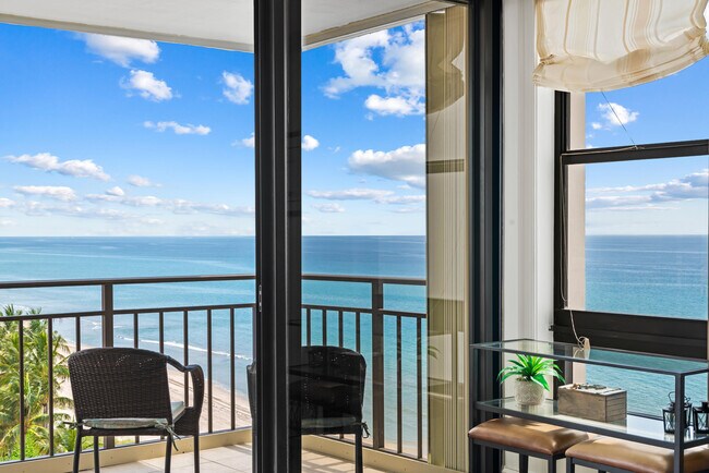 Building Photo - 3009 S Ocean Blvd