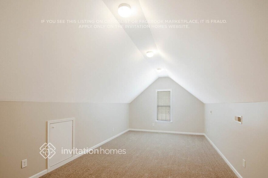 Building Photo - 9341 Carley Cir