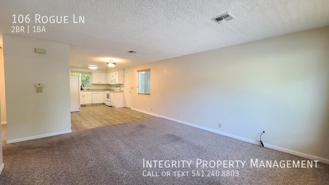 Building Photo - 106 Rogue Ln