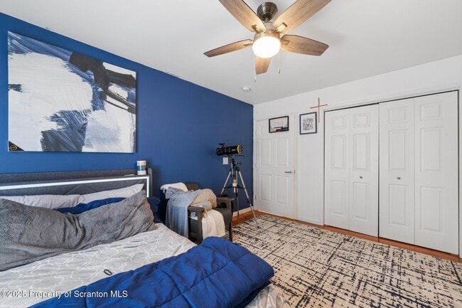 Building Photo - 32 Pine Tree Dr