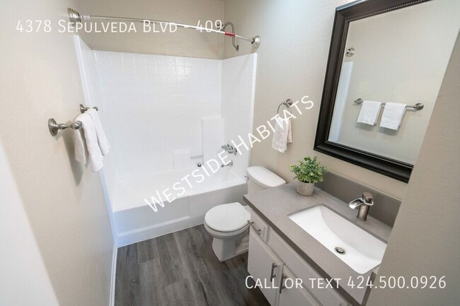 Building Photo - 4378 Sepulveda Blvd