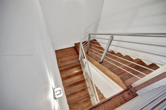 Building Photo - 164 SE 4th Terrace