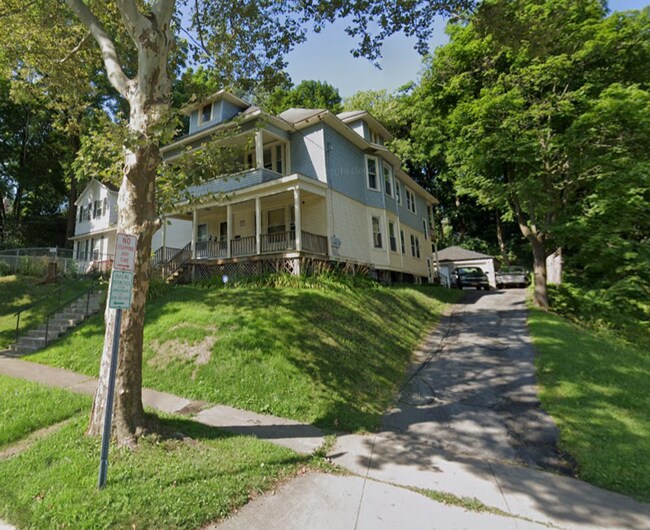 Building Photo - 446 Columbus Ave