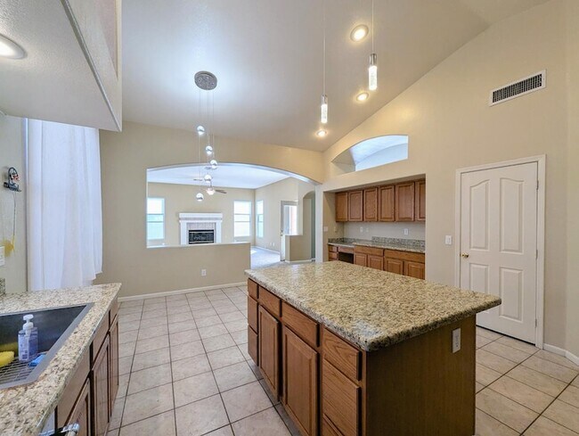 Building Photo - 12417 W Encanto Blvd