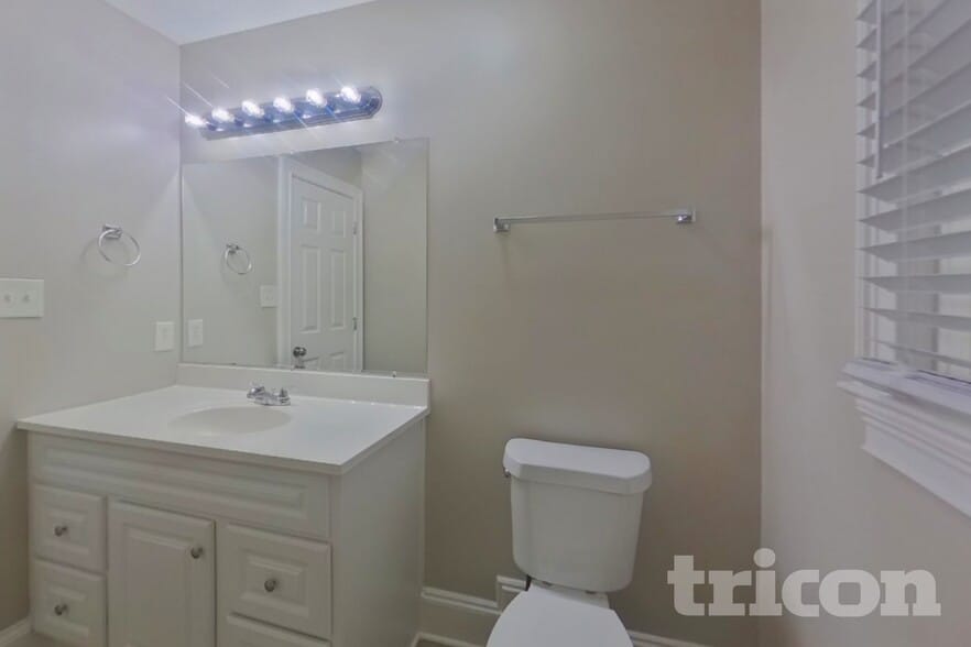 Building Photo - 7100 Idlewild Brook Ln