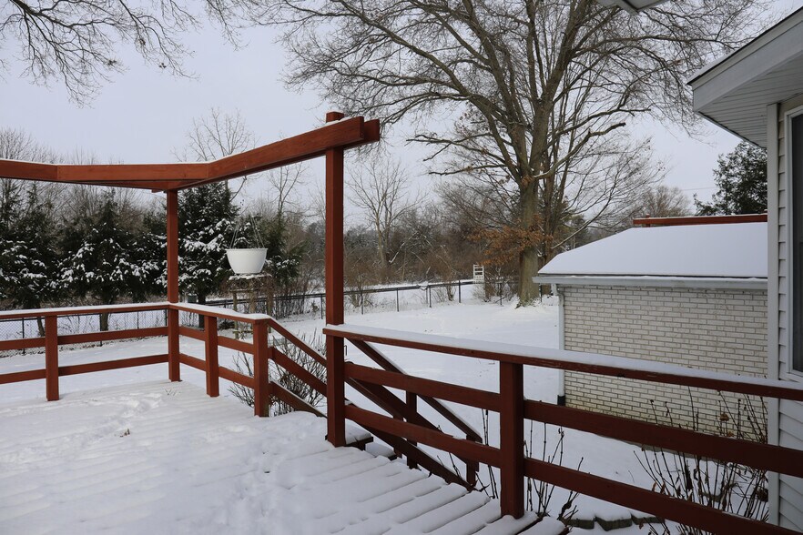 Building Photo - 5409 Johnnycake Rdg NE