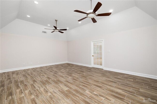 Building Photo - 17 West St