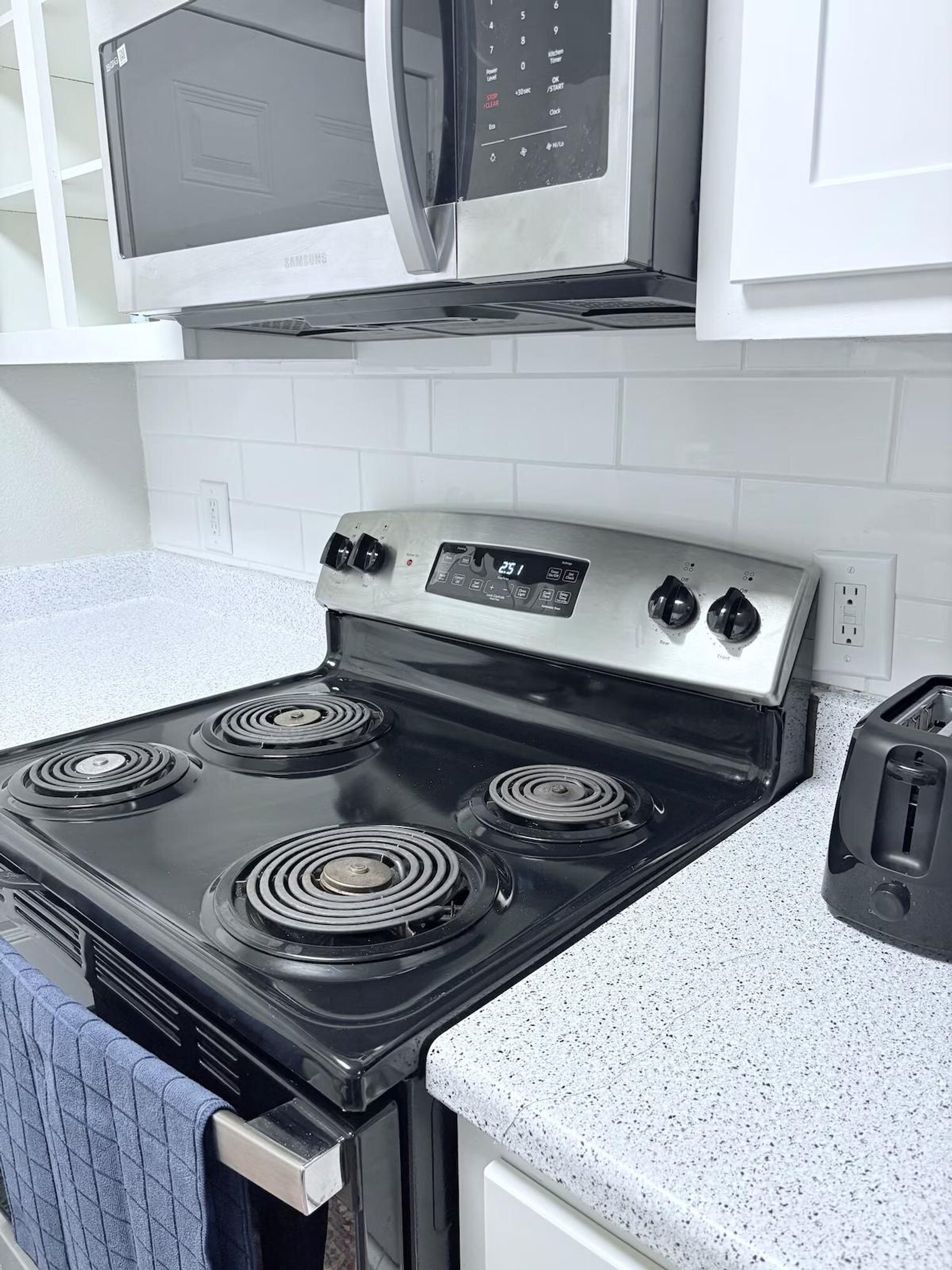 Building Photo - 111 W William Cannon Dr