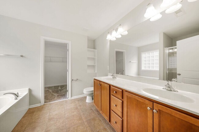 Building Photo - 3408 Alman Dr