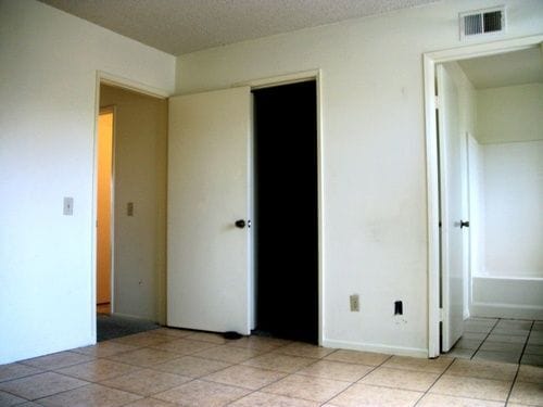 Building Photo - Beautiful 3 bedrooms condo in South San Diego