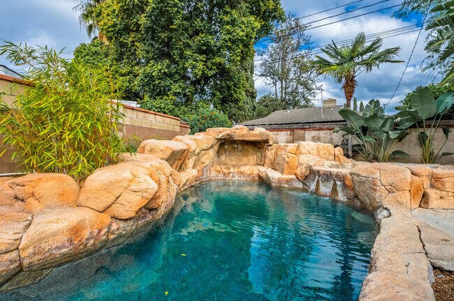 Building Photo - 14722 Candeda Pl