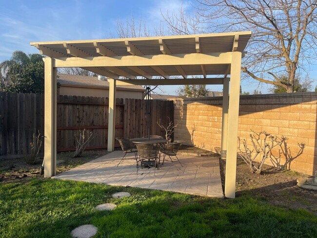 Building Photo - Ideal 4br/2ba single story in Morada