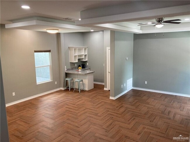 Building Photo - 18 S 6th St