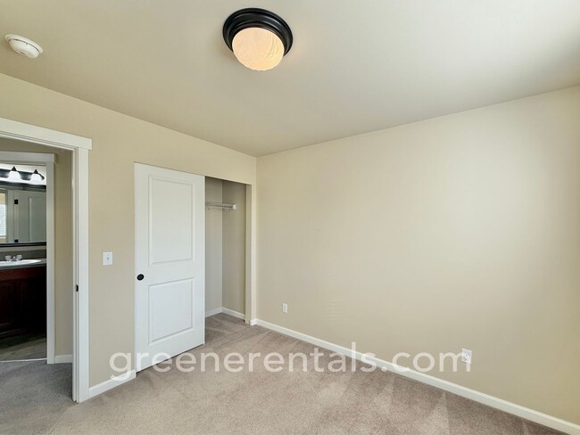 Building Photo - 3BR/2.5BA Home in Quiet Tumwater Neighborhood