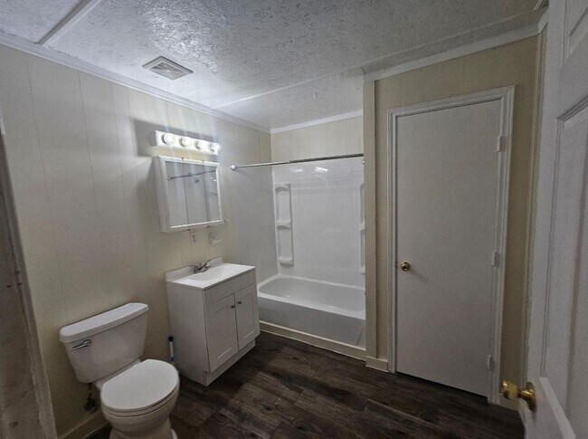 Building Photo - 12731 Wanda Way