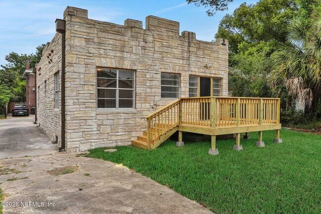 Building Photo - 2578 Haldumar Terrace