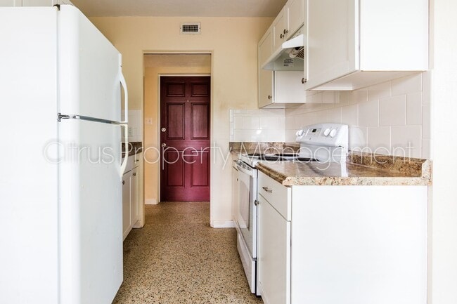 Building Photo - Charming Apartment in Thornton Park