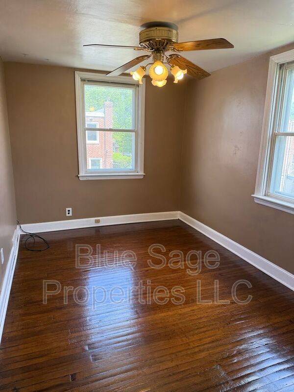 Building Photo - 501 Pine St