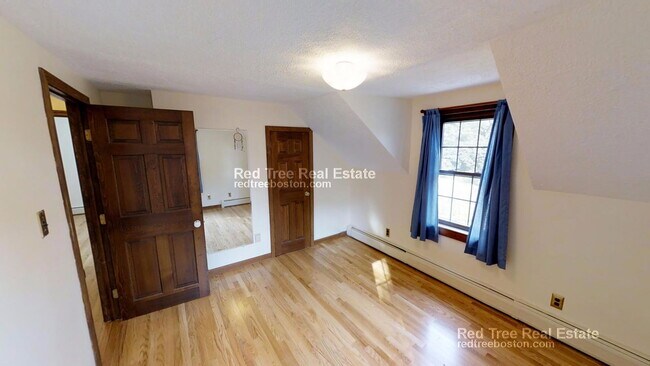 Building Photo - 63 Johnson St