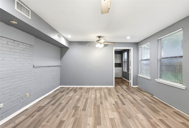 Building Photo - 6009 Leafwood Cir